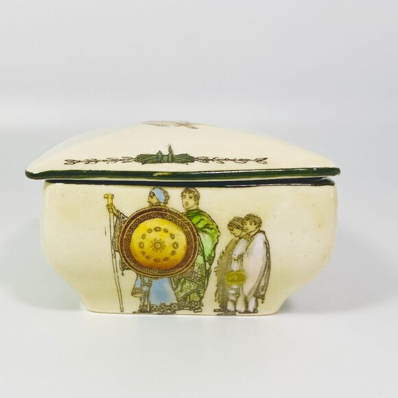 Extremely Rare 1930 Royal Doulton nativity Scene Trinket Lidded Box - Picture 3 of 7